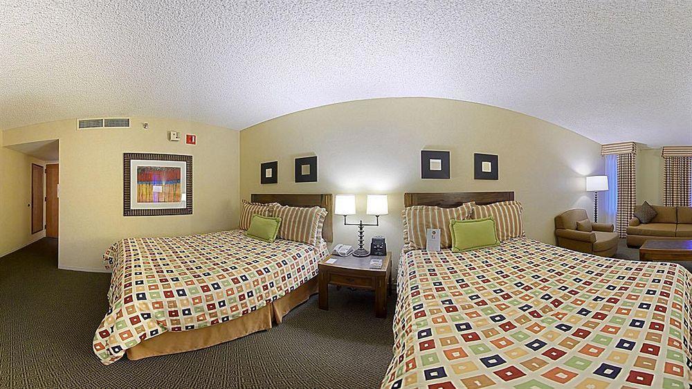 Отель Tempe Mission Palms- Destination Fee Includes Parking Экстерьер фото
