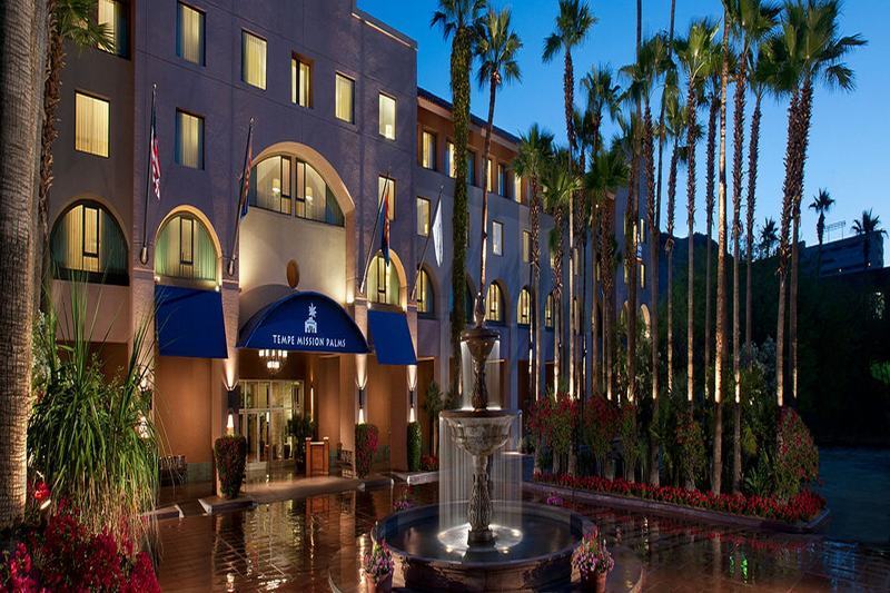 Отель Tempe Mission Palms- Destination Fee Includes Parking Экстерьер фото