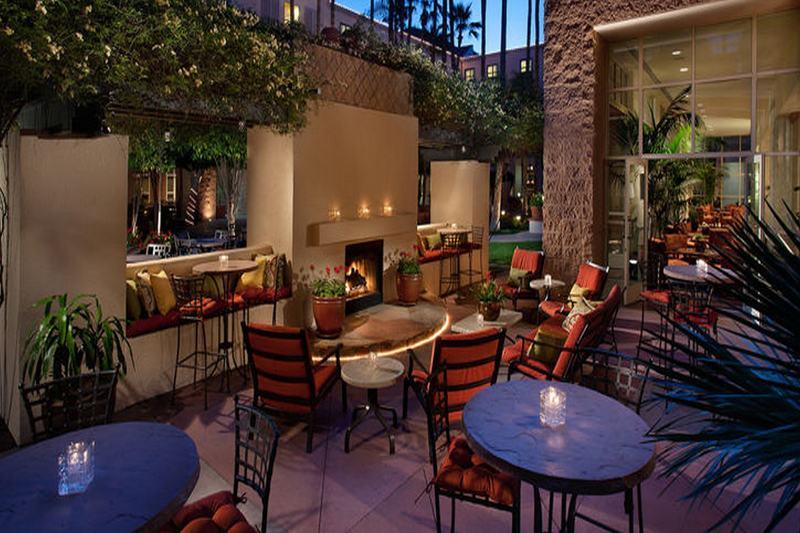 Отель Tempe Mission Palms- Destination Fee Includes Parking Экстерьер фото