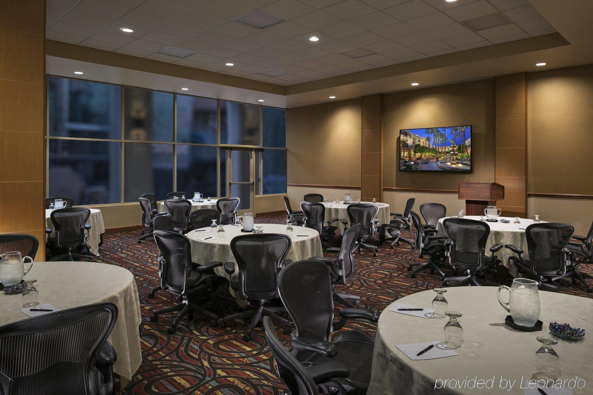 Отель Tempe Mission Palms- Destination Fee Includes Parking Экстерьер фото