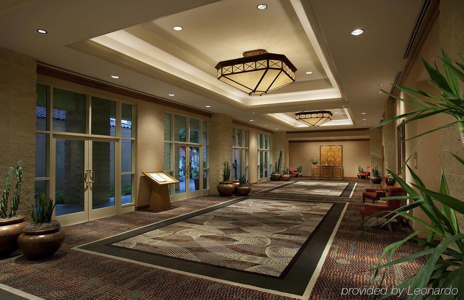 Отель Tempe Mission Palms- Destination Fee Includes Parking Экстерьер фото