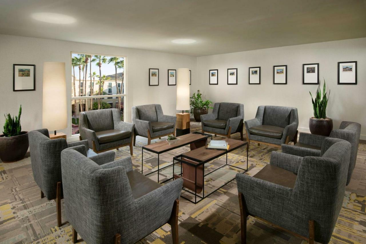 Отель Tempe Mission Palms- Destination Fee Includes Parking Экстерьер фото